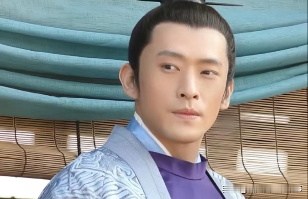 中为什么梁晗会那么喜欢春柯？梁晗对春珂的在意，看着是情根深种，实则全是被精心设