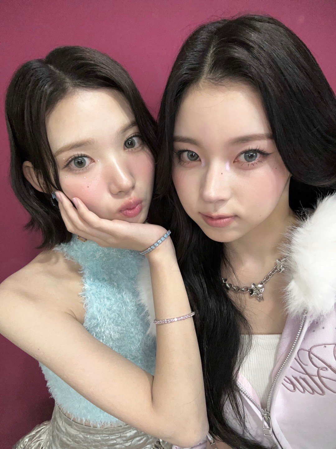 251025NMIXXKyujin张圭真“和好久没见的Jiwoo一起自拍了