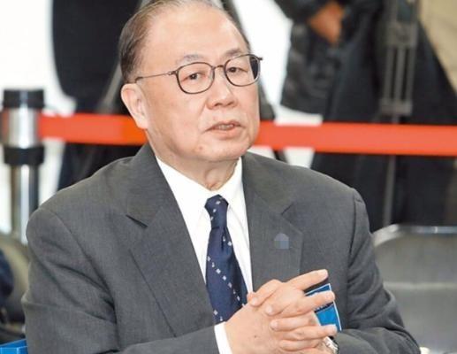 台军前司令员陈永康曾直言，大陆很难用武力统一台湾！去年解放军在台海搞的演习，那可