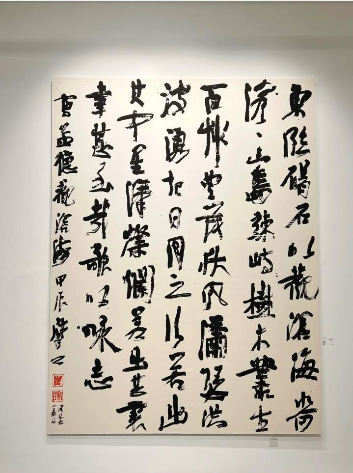 崔寒柏批描摹式临帖把学子引错方向，一辈子当字帖复印机把字帖垫在纸下边描，或用