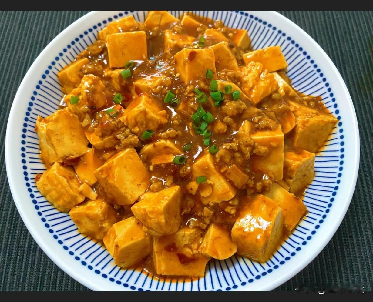 不麻不辣的广东版“麻婆豆腐”，豆腐不碎、汤汁浓到挂勺，拌饭三碗起步！做麻婆豆