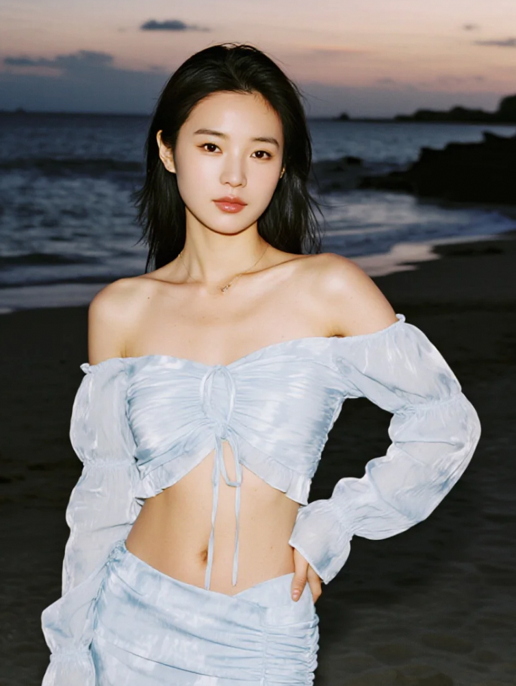 沙滩椅上的“慵懒系美人”，太有范儿了！