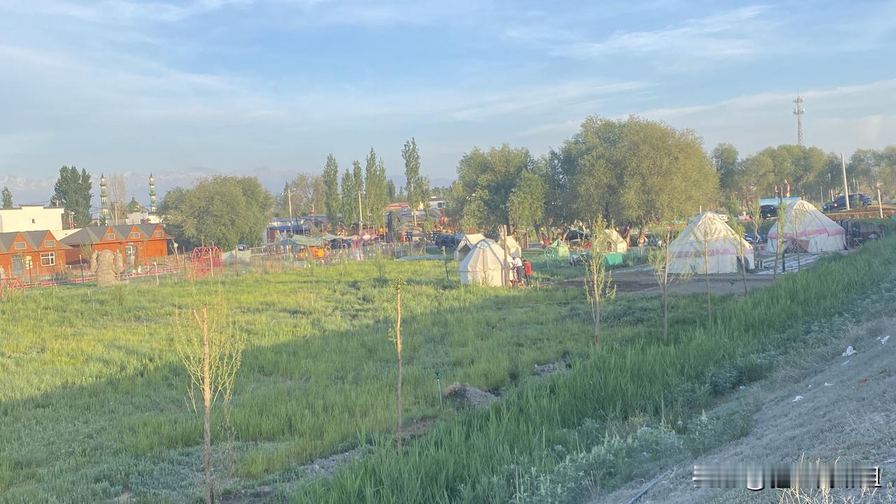 我发现了一个乌鲁木齐人喜欢避暑，野炊，钓鱼🎣的好地方。今天办完工地的事，接