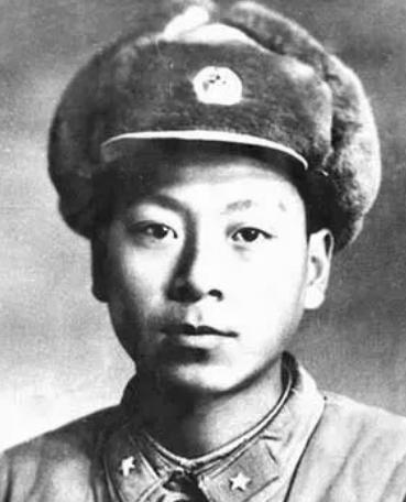 1962年11月18日的喀喇昆仑山下，我军边防部队一个连掉进了印军埋伏圈，被前后