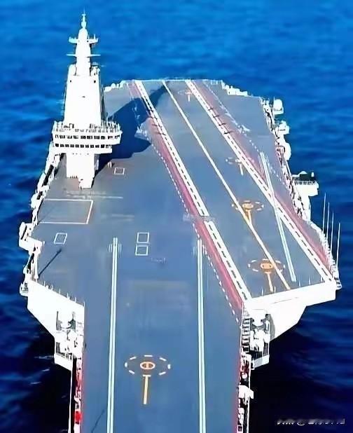 2. 专家：辽宁舰山东舰福建舰本质上都是“临时工”：咱们三艘航母辽宁、山东、福建