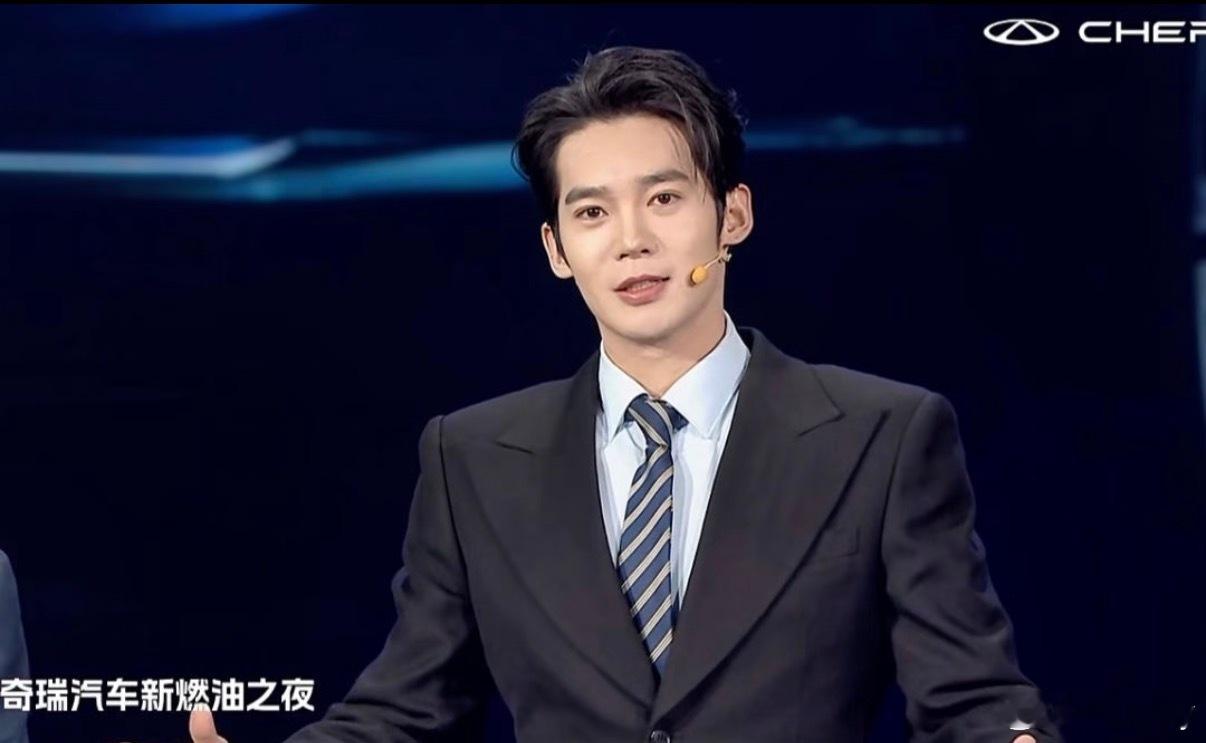 全新一代瑞虎9震撼上市15.99万起，限时权益价14.69万起CDC悬架、82