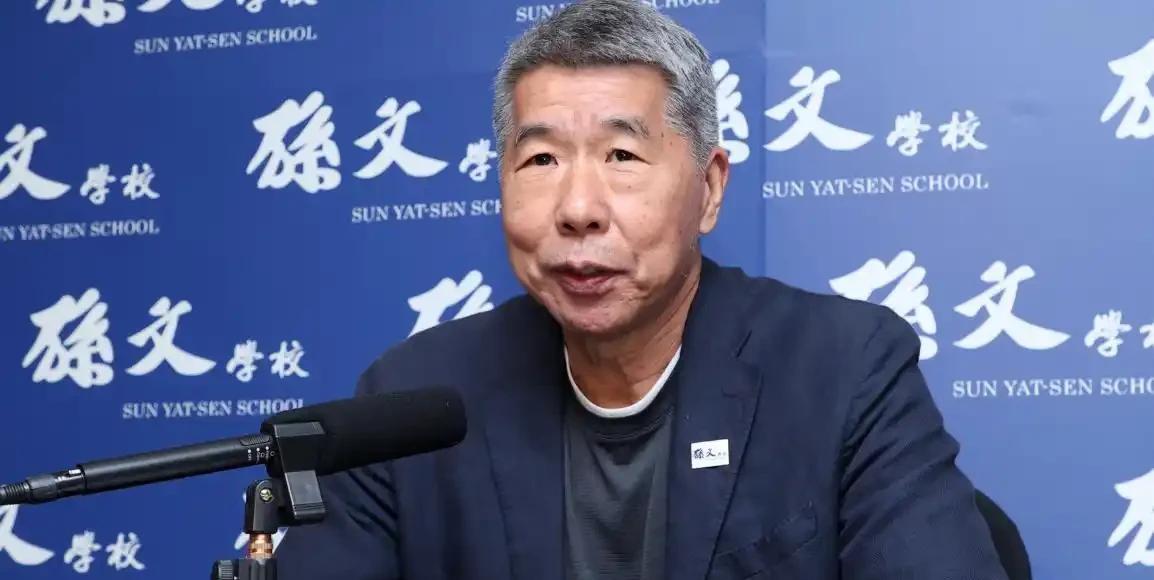 强烈呼吁张亚中在余下的三次政见发表会上，一定要将火力对准郝龙斌、罗智强，不要再对
