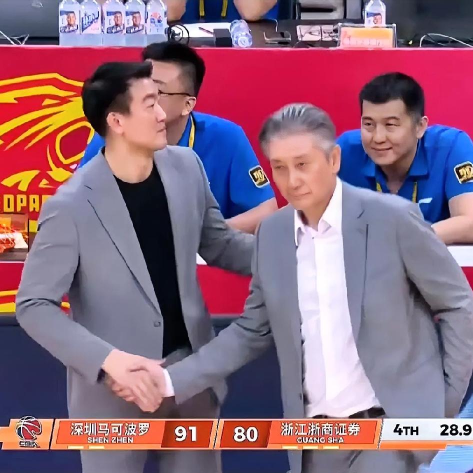 说实话，深圳昨晚回到主场扳回一局真的是不容易！那深圳昨晚赢在什么地方呢？我认为