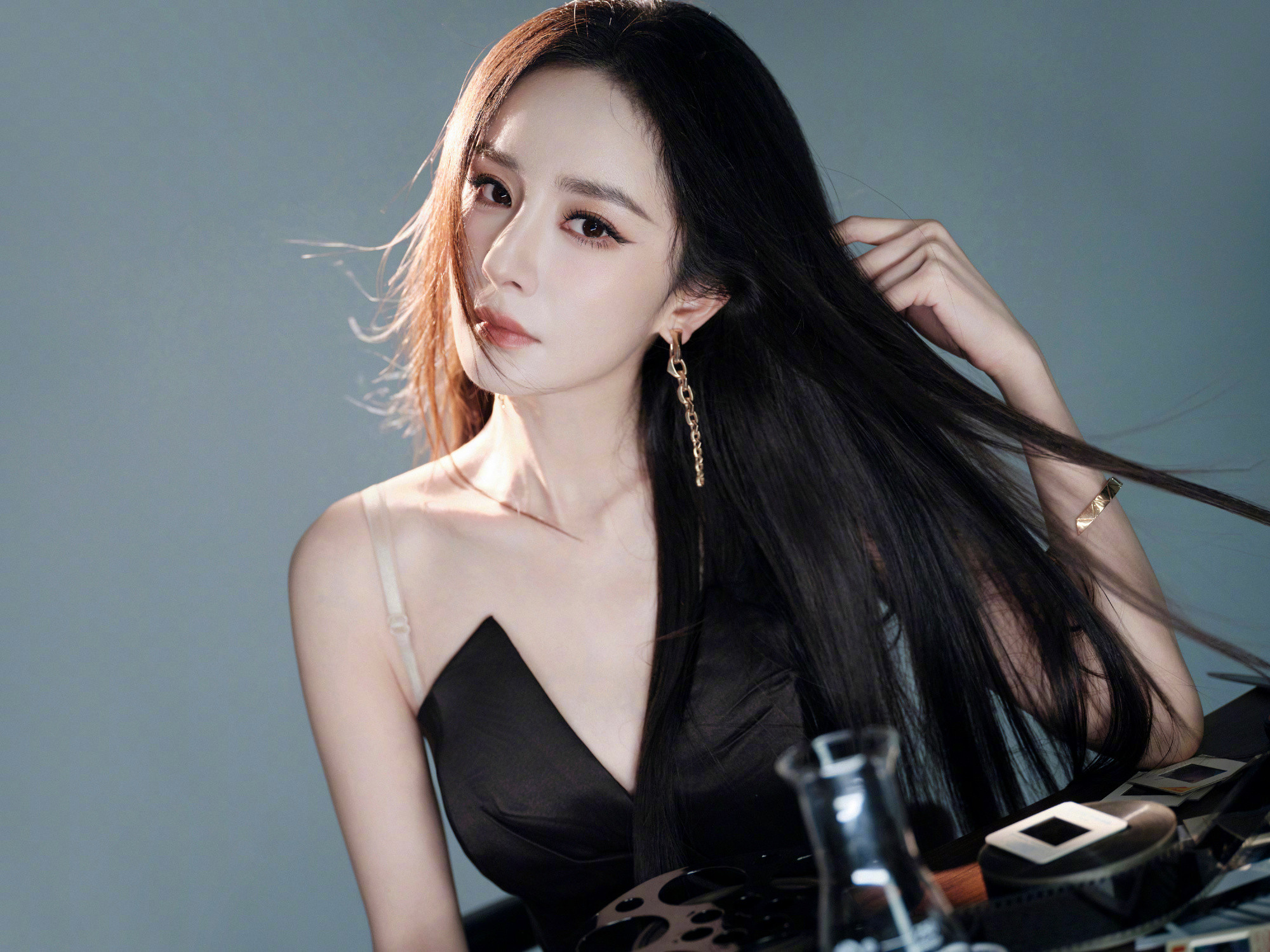 杨幂电视剧年度盛典出图冷御女王的加冕仪式