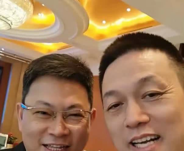 李斌在蔚来沟通会上谈尊界S800：①尊界S800定价比想象中低；②是不是