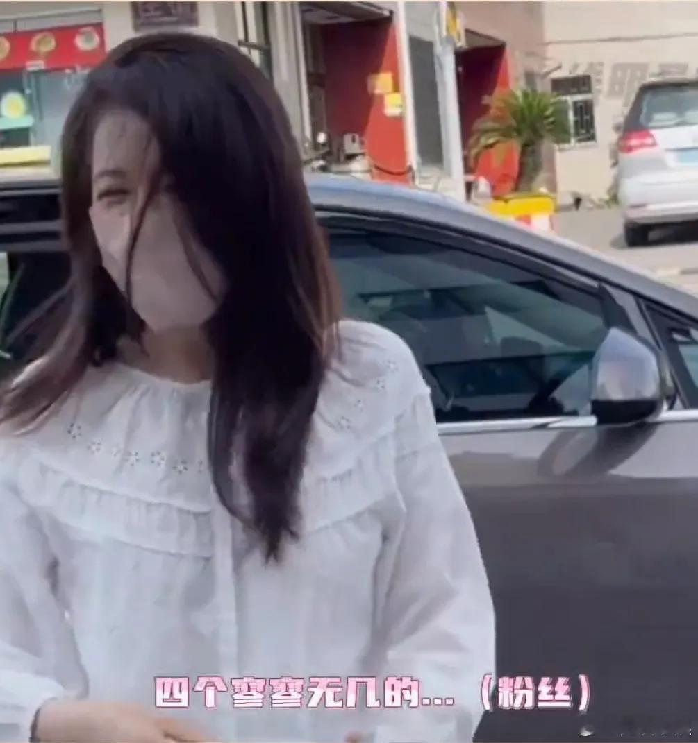 曾黎太尴尬了！6月19日，女明星曾黎参加活动，没想到，现场没有了从前人山人海的粉