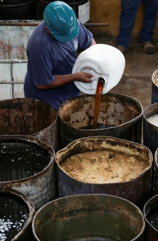 4月28日，彭博社曝出一件让美方格外尴尬的事：近一个月时间里，先后有两批共计3