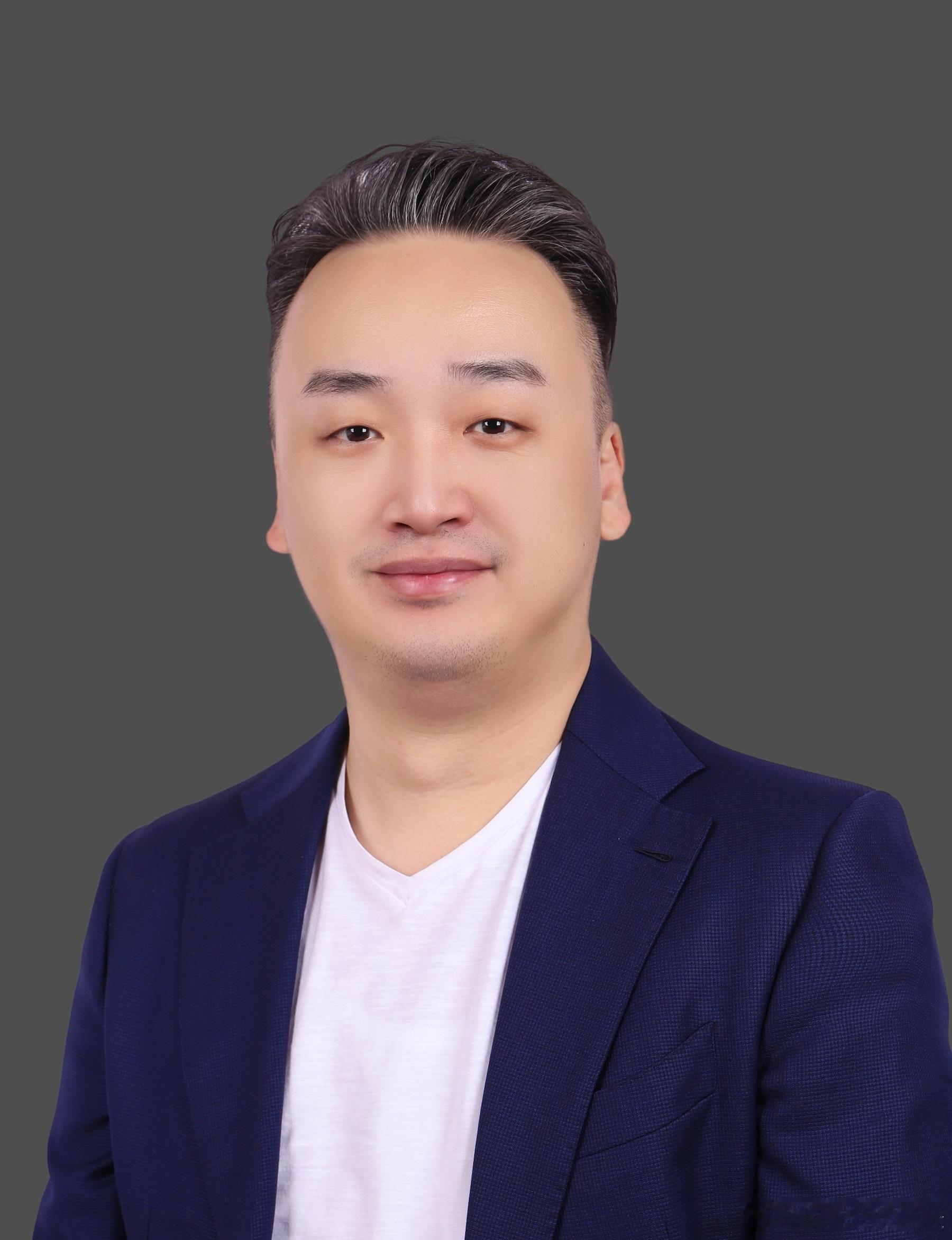 奔驰中国人事大调整，豪华车管理层再洗牌段建军卸任奔驰销售公司CEO，李德思接棒