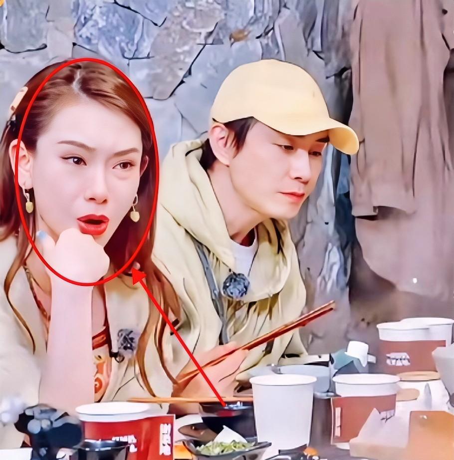 戚薇对李承铉说，我不在乎别的女生天天约你健身。但是，有一件事，我实在是忍受不了，