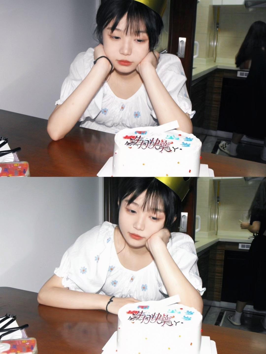 24🎂（好几年不过生日了，拿以前的照片发一张