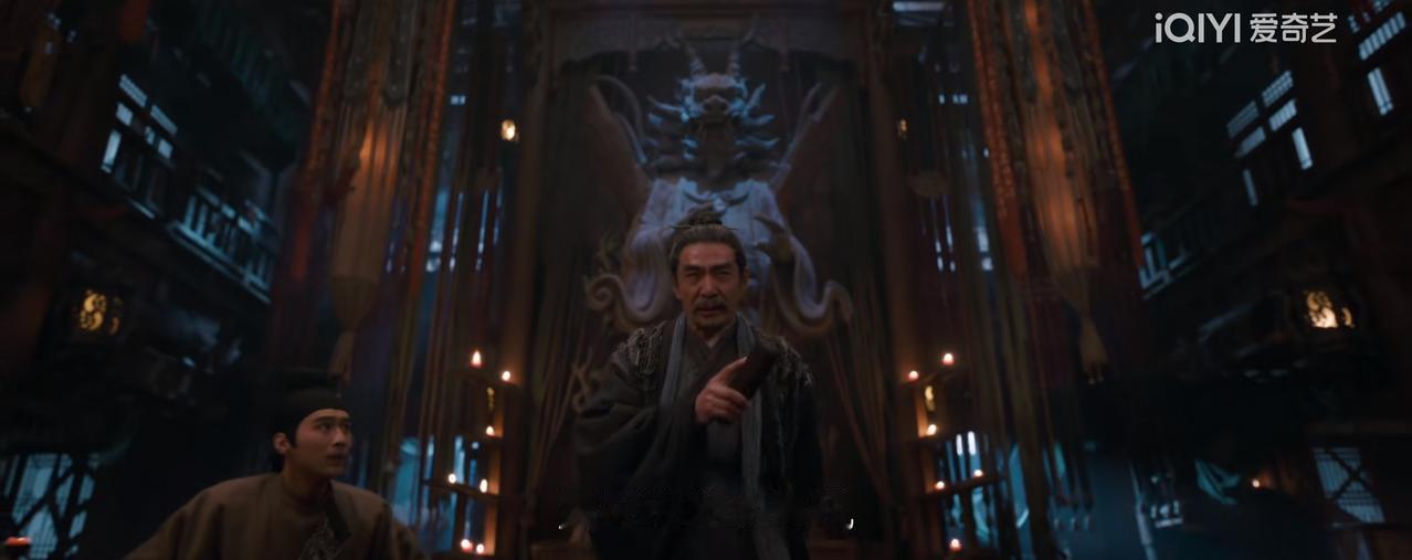 《唐朝诡事录之长安》：白泽山人和妻子阿梓，杀一个人缝一个娃娃。老夫妇第一次给