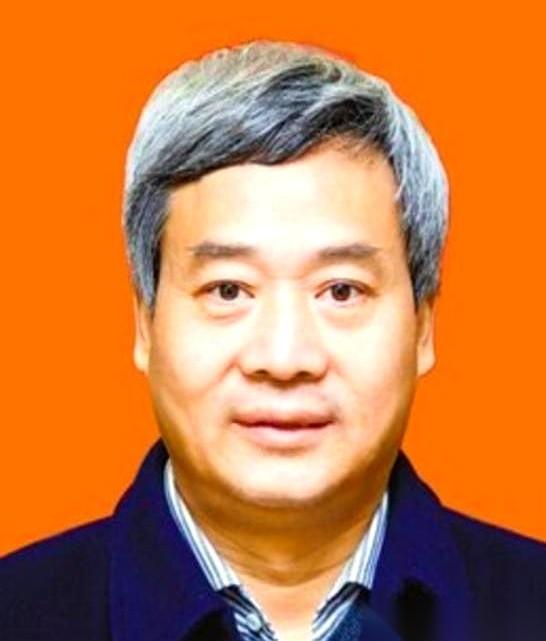 一个河南老中医，2009年推开孤儿院的门，人当场就钉在了原地。一股酸腐味混着药