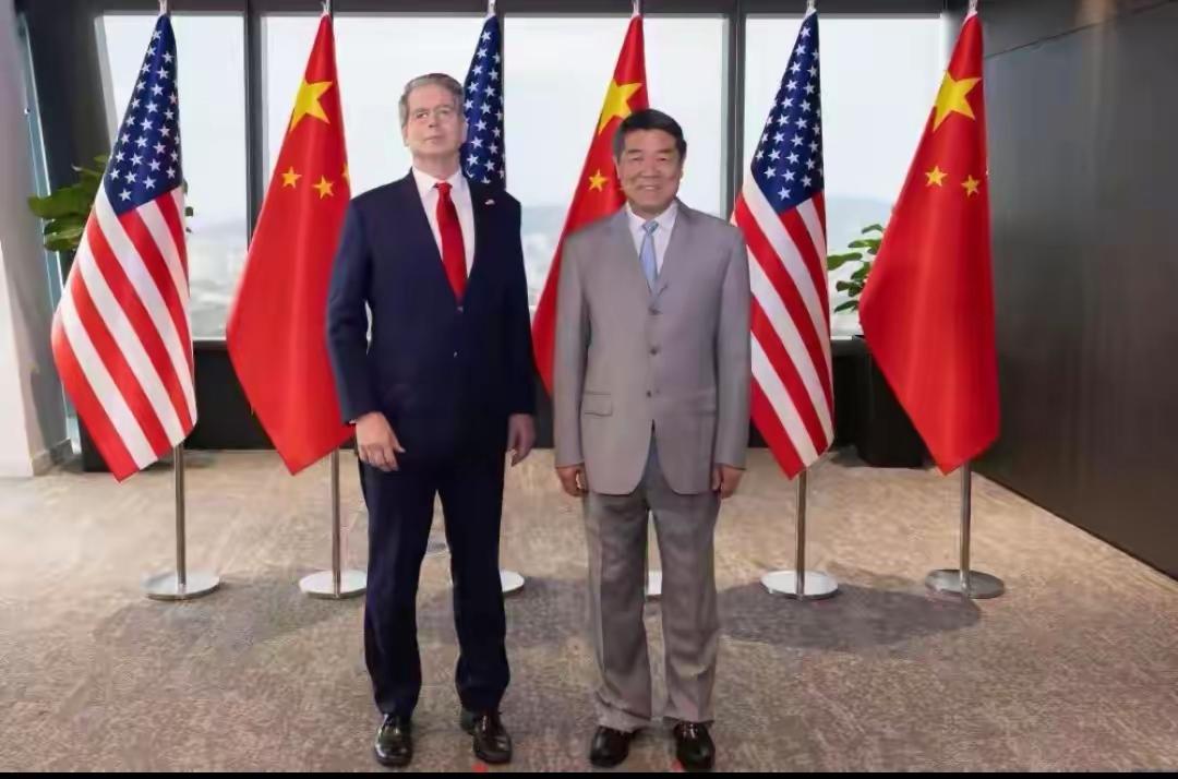 谈归谈,做归做,这是中美接下来很长一段时间的博弈路线。美国称霸世界,其中一个