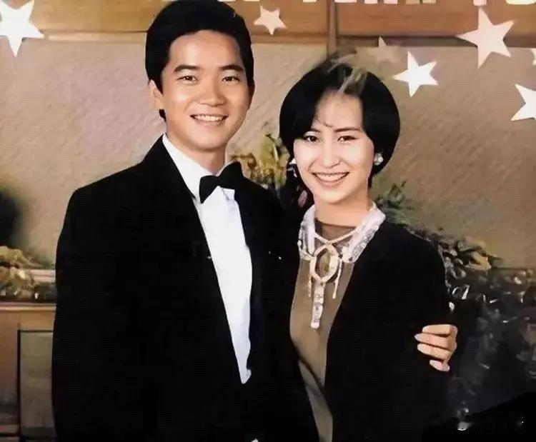 香港乐坛之中有一位创作型的歌手，他的歌曲是最容易被理解的，你知道这位歌手是谁吗？