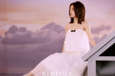 赵今麦×KINFOLK夏季刊封面MiuMiu加持～表现力越来越好的麦赵