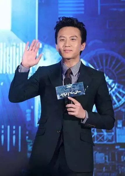 孩子2岁一天40根烟! 3岁只有18斤! 真是细思极恐!