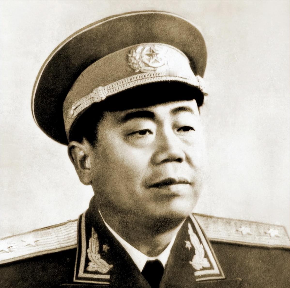 1979年党中央决定抓捕许世友之子，许世友得知消息后表示，党这样做非常英明！1