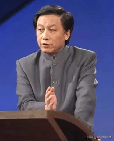 风能进、水能进，国王不能进最近网上易中天又被热议，不少人翻出他当年的一段话——