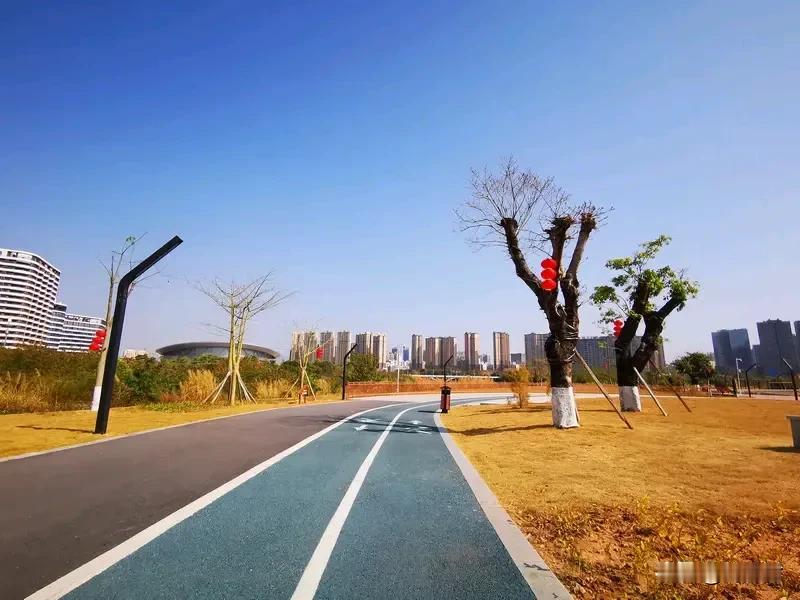 大爷遛弯时盗窃7000元现金被刑拘大爷遛弯盗窃7000元现金被刑拘。近日，北京