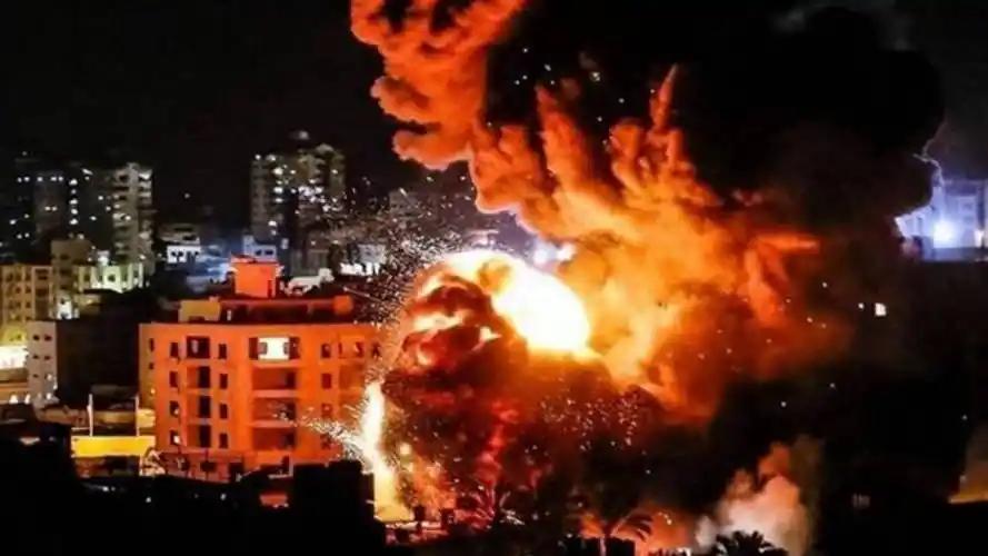 俄罗斯动真格了！8月5日深夜一轮空袭，直接把德国博世在基辅郊外的物流仓库炸成平地