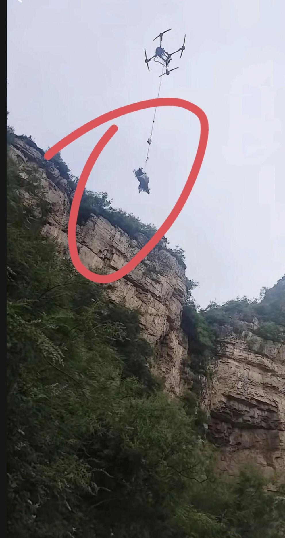 程梦圆的事儿很遗憾，又给喜欢冒险的年轻人当了“一面教材”！年轻人一定要学会敬