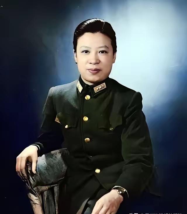 这位国军中军衔极高的气质美女曾在抗战中做出突出贡献。此人正是国军上校周美玉1
