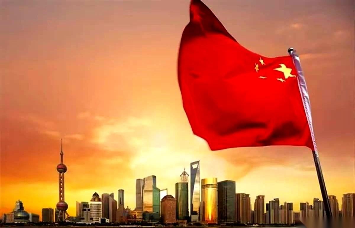 “北约敢进俄罗斯，我们就得出兵！”饭桌上这句话一喊，酒杯都震得嗡嗡响。但这话，