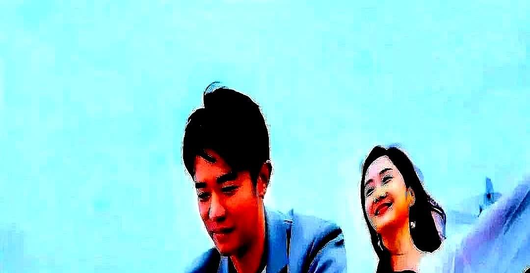我听过凤凰传奇的瓜是一个圈内朋友告诉我他说玲花结婚时曾毅大哭，但
