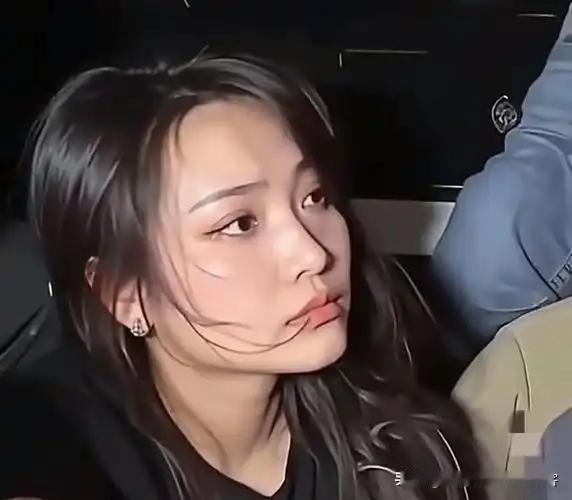 柬埔寨劫囚女子靠高颜值刷屏？别让颜值盖过了犯罪的本质最近柬埔寨一场劫囚案闹