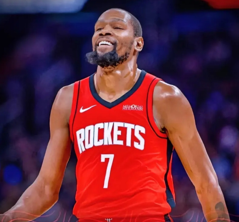 杜兰特这么打下去简直太爽了！詹姆斯看了都羡慕！1、很多人都有这个疑问：为什么