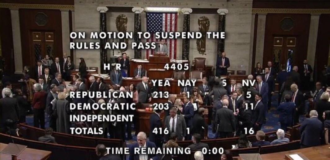 众议员ClayHiggins最近孤身一人对《爱泼斯坦档案透明法案》投下反对票，