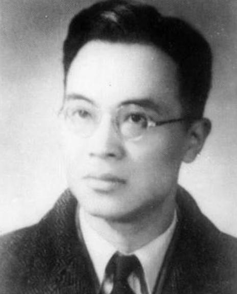 1933年，钱钟书从清华毕业，校长冯友兰想破格录取他留校读硕士，没想到钱钟书一口