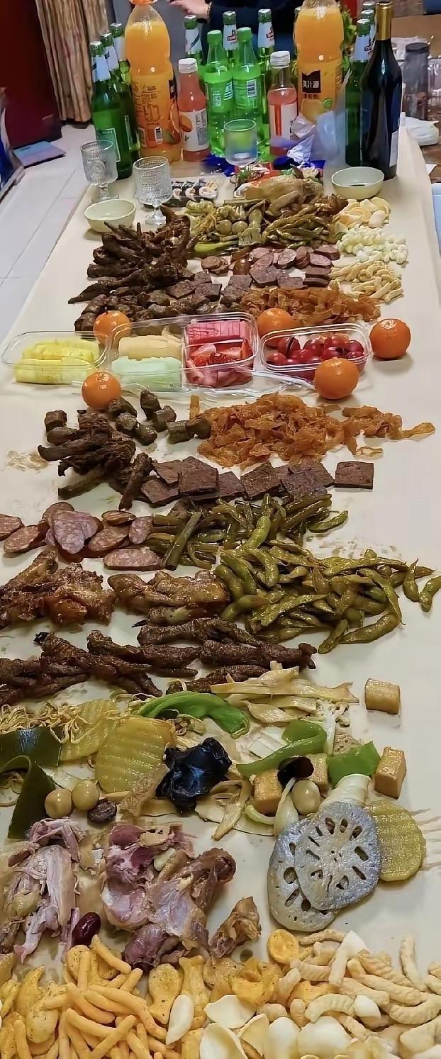现在的聚餐怎么省事怎么来