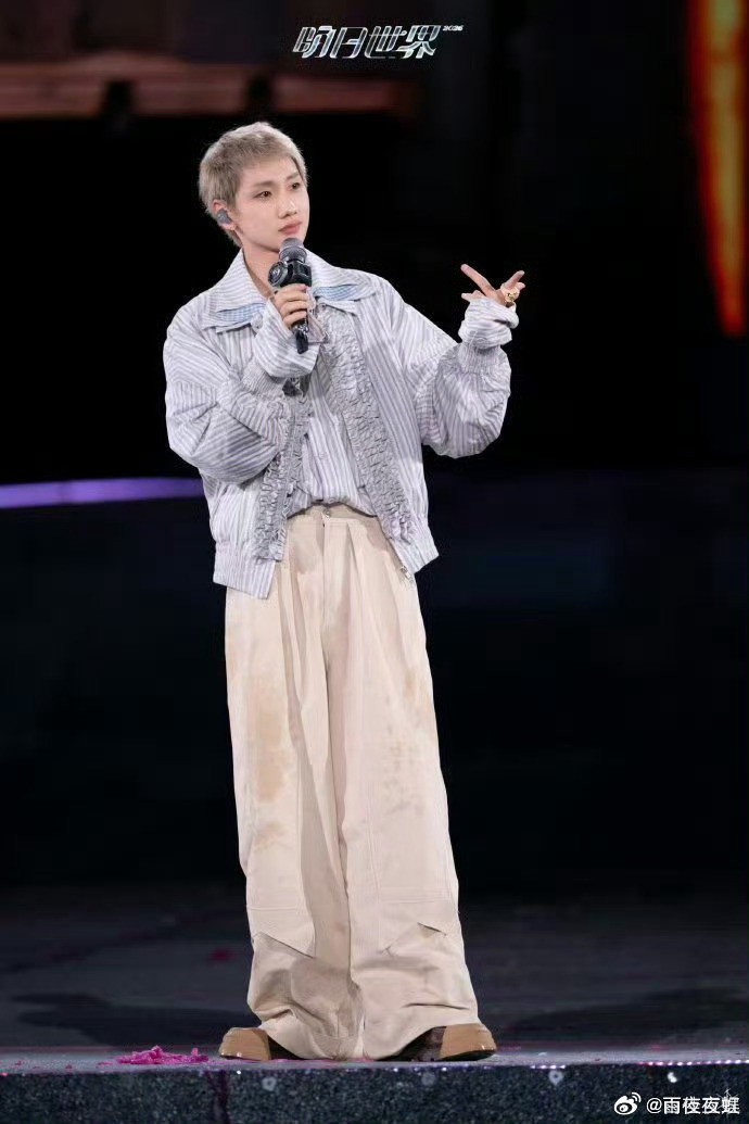 汪苏泷悄咪咪的剧透汪苏泷悄咪咪的剧透演出时间汪苏泷的剧透永远有新花样，上次是歌