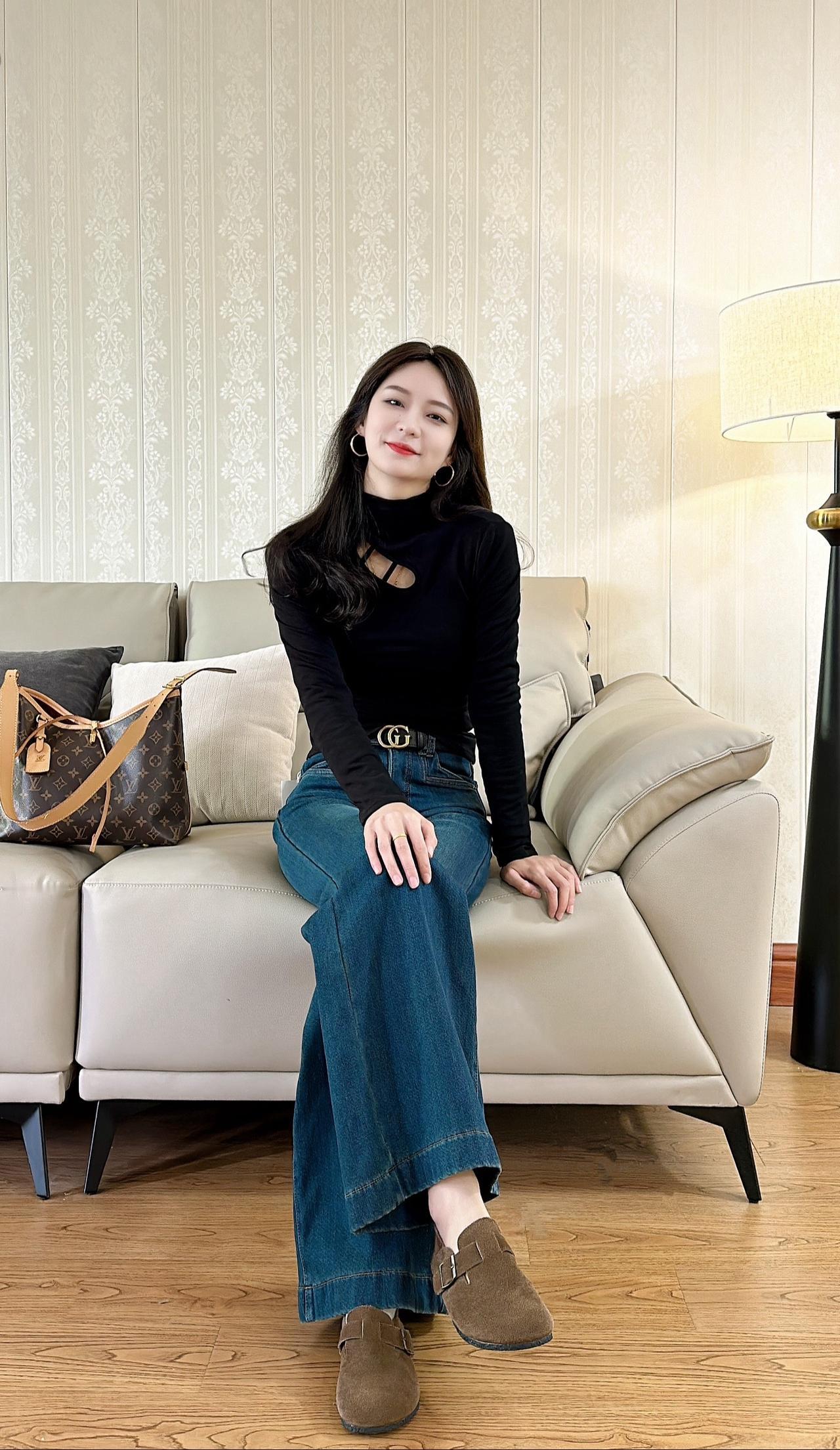 季节轮换，人来人往，好多人忘记好多人，好多人代替了好多人打底衫