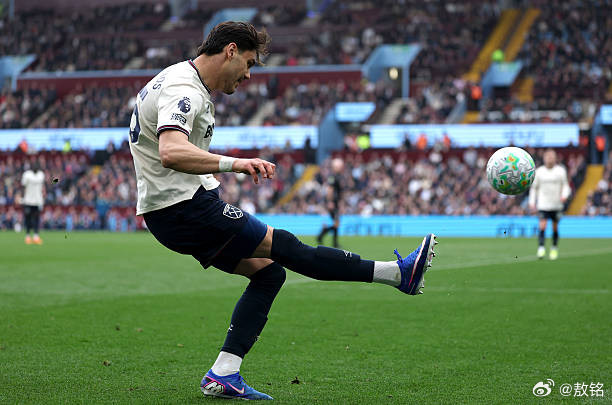 阿斯顿维拉2比0西汉姆联西汉姆联实力比维拉弱不少，输球很正常。而这场球铁锤帮的