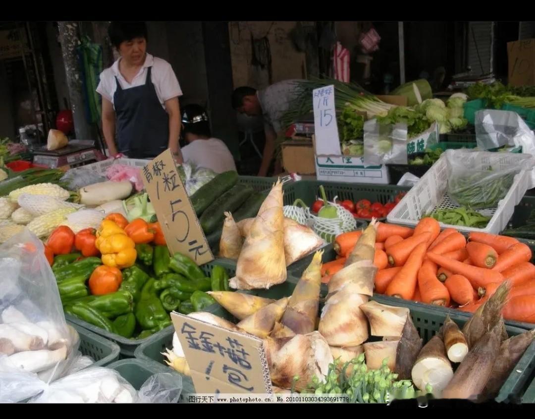 大年初二，去亲戚家拜年吃饭，想不到全是腊货和重口味食品，叫人无法吃。尤其还更