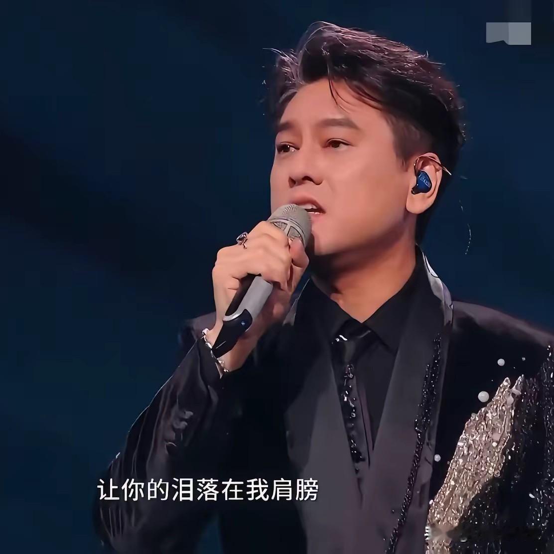 朱孝天看似是被落下了，实际上他是赢麻了，当初F3开演唱会没带他，现在人