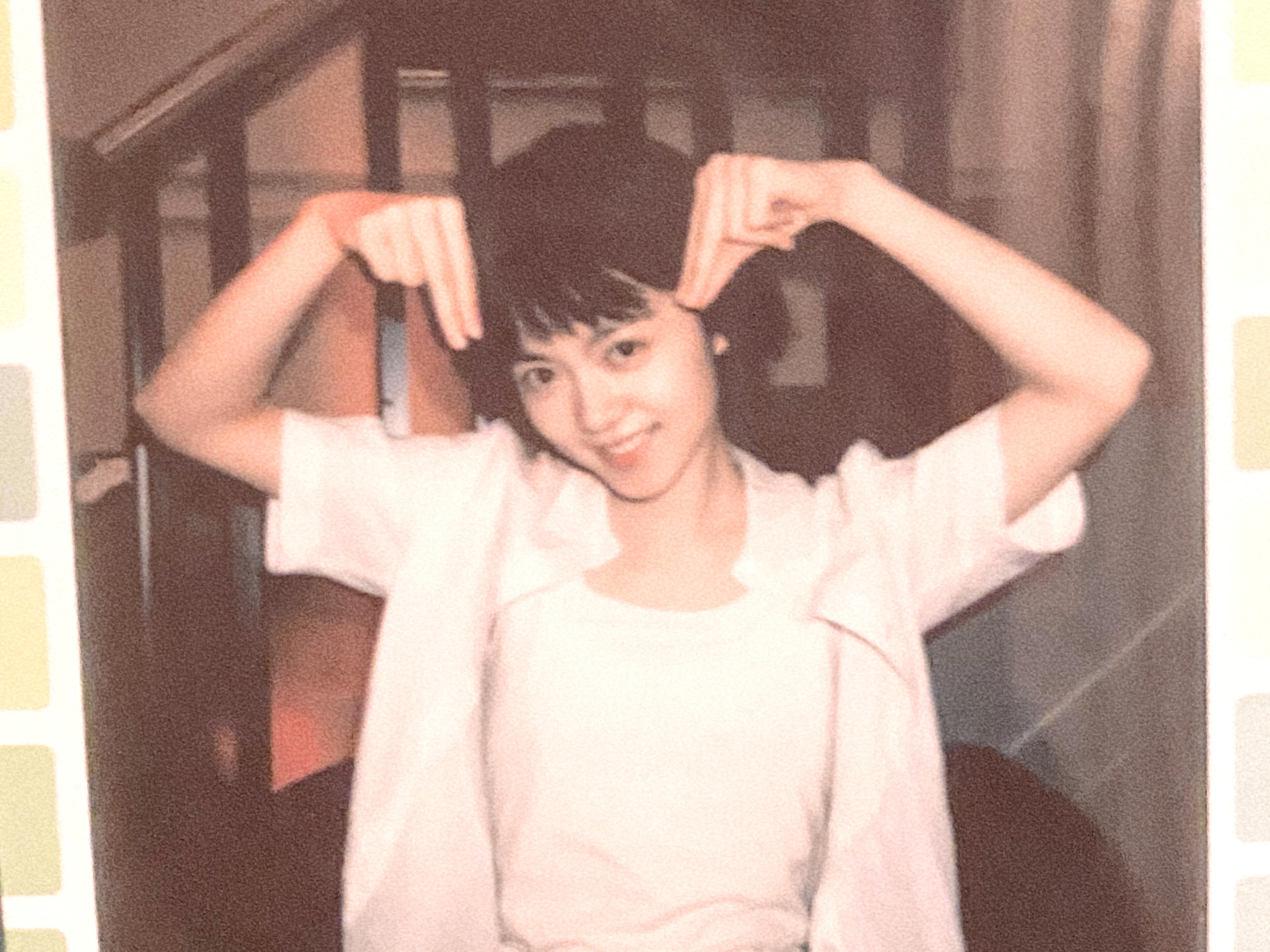 赵今麦超短发大片crlogo【赵今麦罗琦琦】我来到这个世界，是为了看太阳