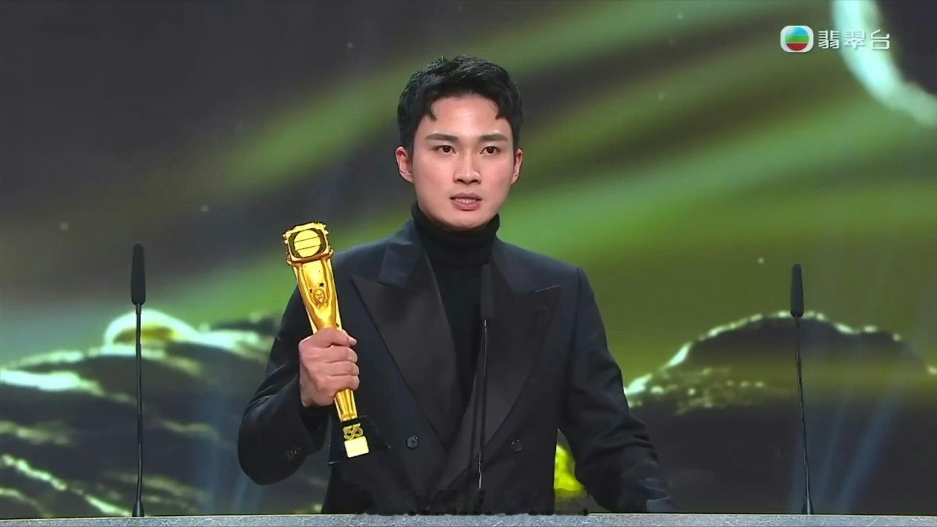 周嘉洛拒收粉丝礼物，暖心举动获赞情商出众被指颇有早年刘德华的风范TVB当红小生周