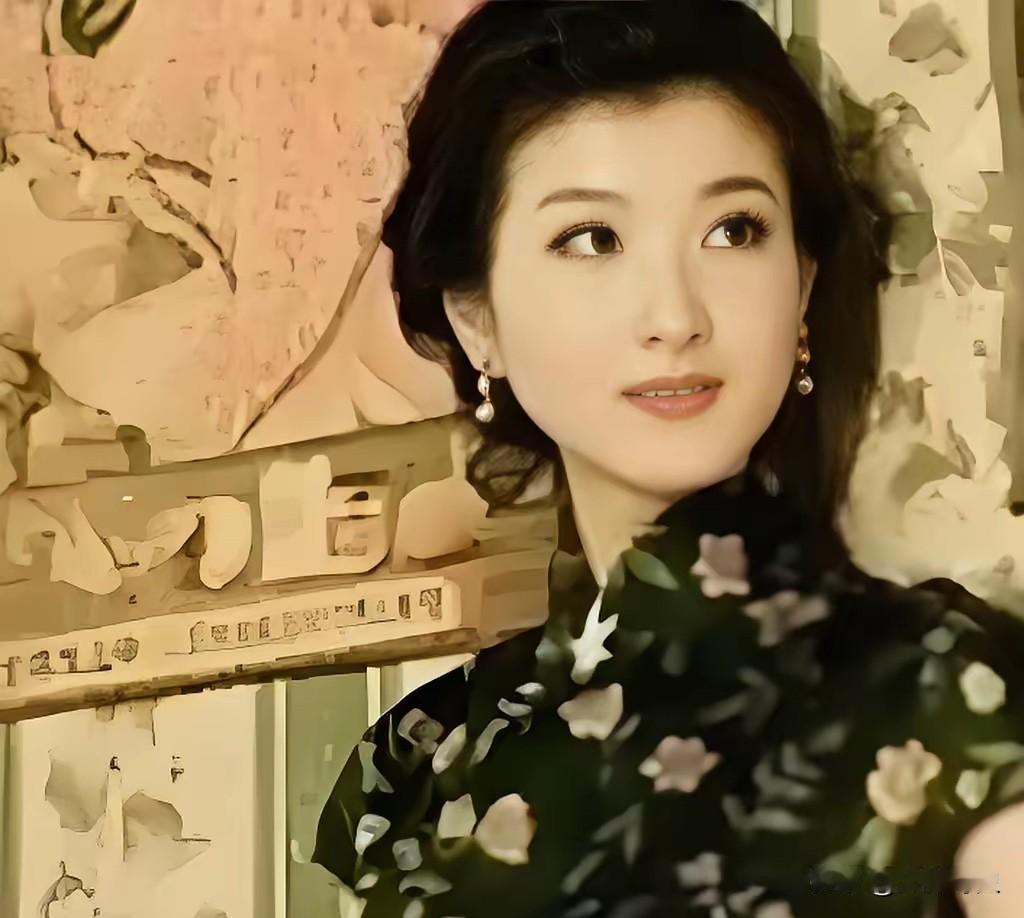 1935年，一妓女恳求37岁张伯驹：“带我走吧！我还是清白之身！”张伯驹递给老鸨
