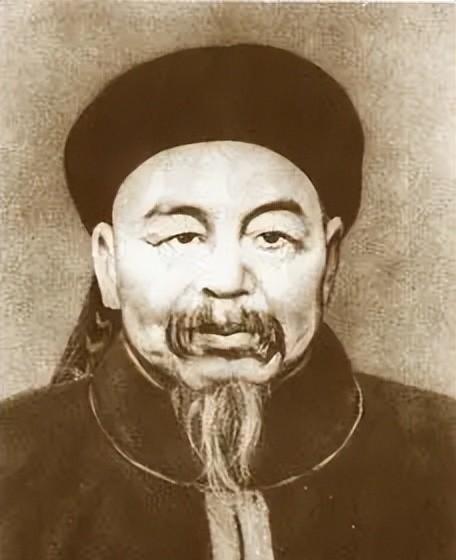 同治年间，西北战火绵延十余年，宁夏金积堡，是这场动荡当中一处核心据点。堡主马化龙