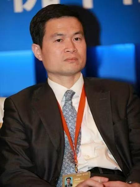 我终于明白了！村里召开座谈会，听取投资者意见，提出维护资本市场稳定，就是已经下定