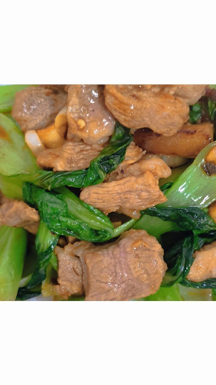 弟弟回家，因为妈妈偏心哭了