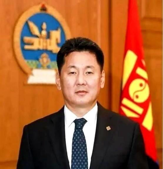 有人问，蒙古要是上午8点宣布加入北约，会怎么样？我跟你说，估计上午10点钟，这个